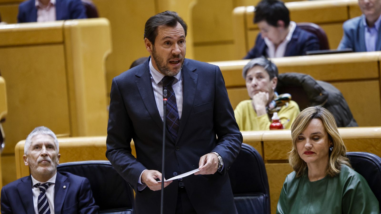 Especiales informativos - Sesión de control al Gobierno en el Senado - ver ahora