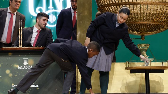 Lotería de Navidad - Bolas que no salen o falsos premios gordos, las otras imágenes del sorteo