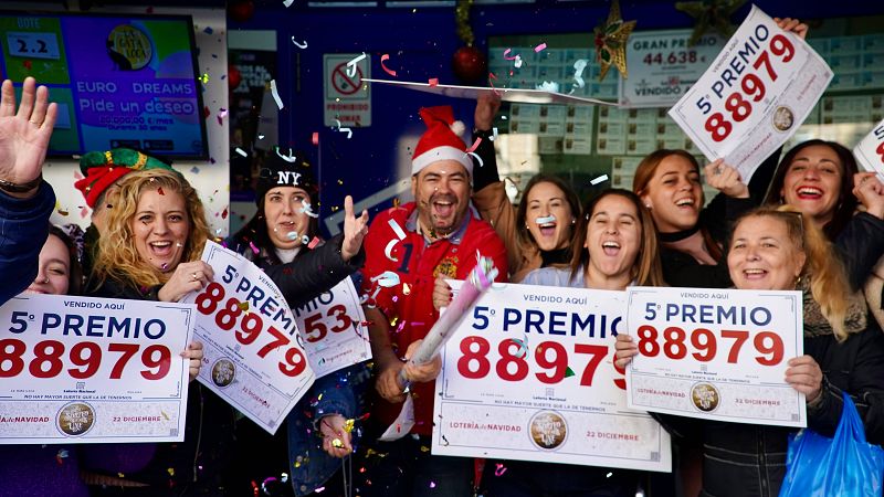 Los quintos premios de la Lotería de Navidad, los más madrugadores