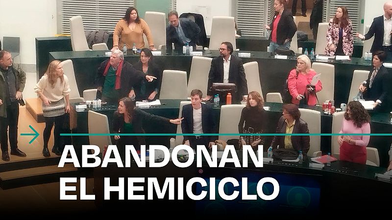 Piden la dimisión de Ortega Smith tras tirar una botella - Modo Digital | Ver