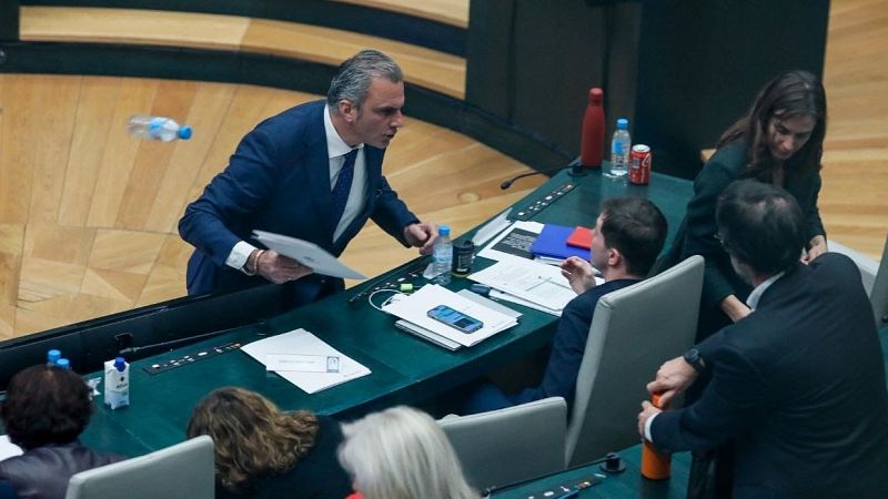 Ms Madrid registra un escrito que exige la dimisin de Ortega Smith por lanzar una botella a Rubio