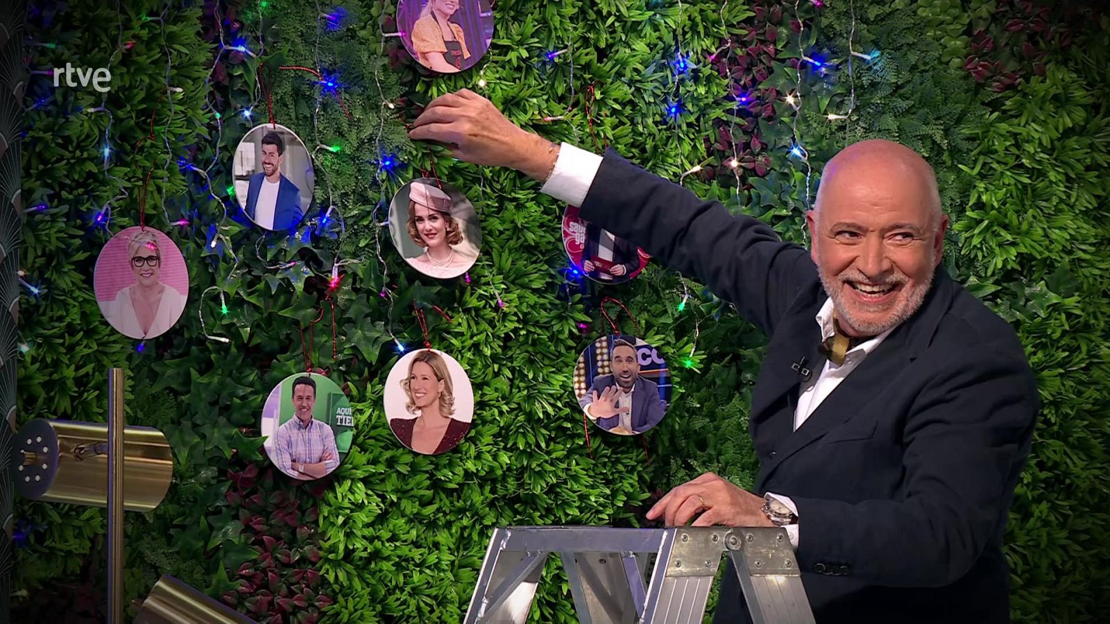 Cine de barrio - La familia bien, gracias (presentación) - ver ahora