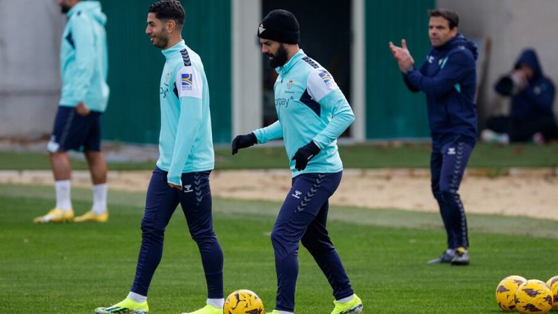 Isco Alarcón renueva con el Betis hasta 2027 | Ver