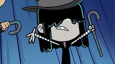 Un vacío espectral - Una casa de locos | Ver