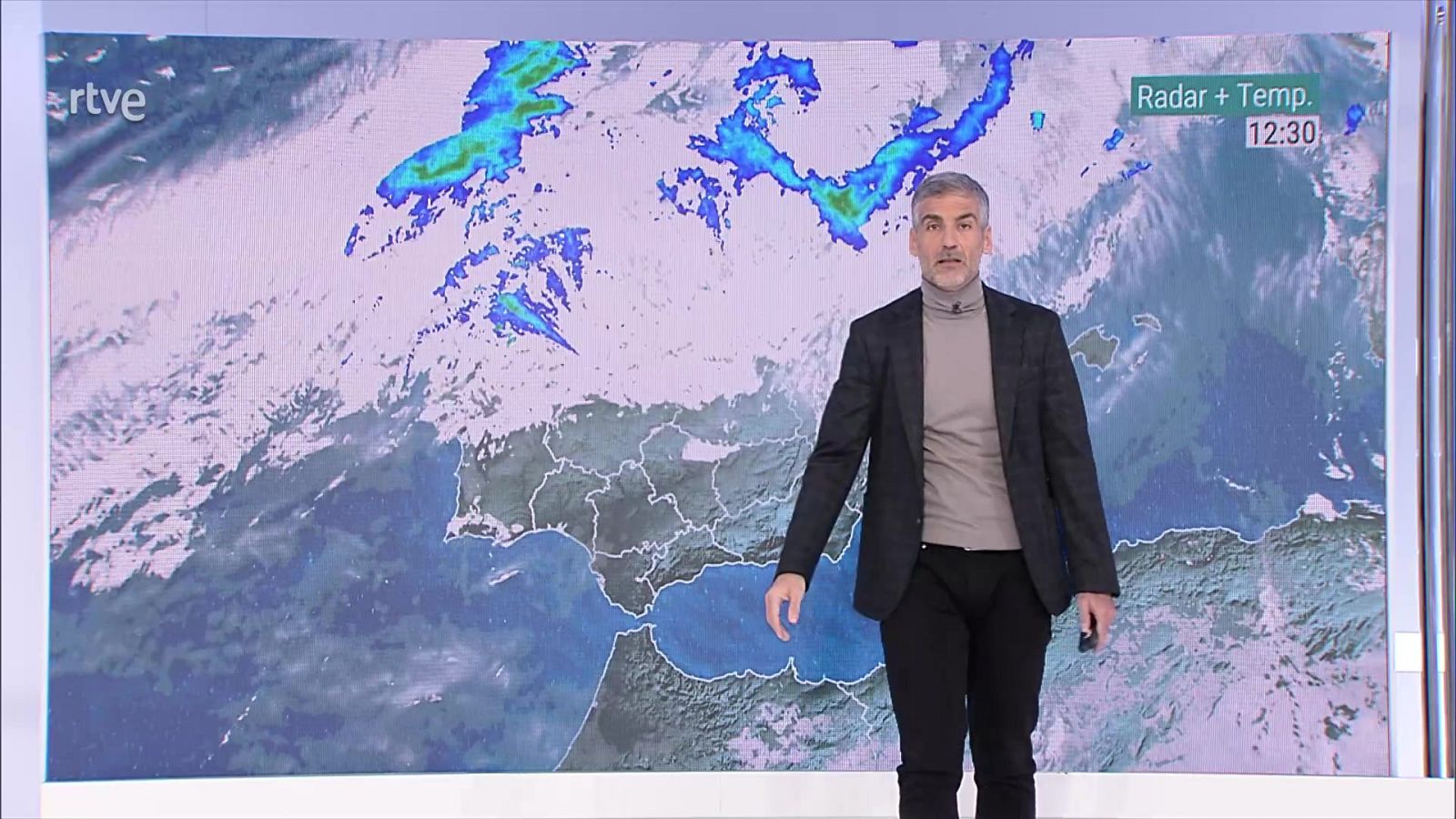 Intervalos de viento fuerte y rachas muy fuertes en Galicia, cordillera Cantábrica e Ibérica - ver ahora