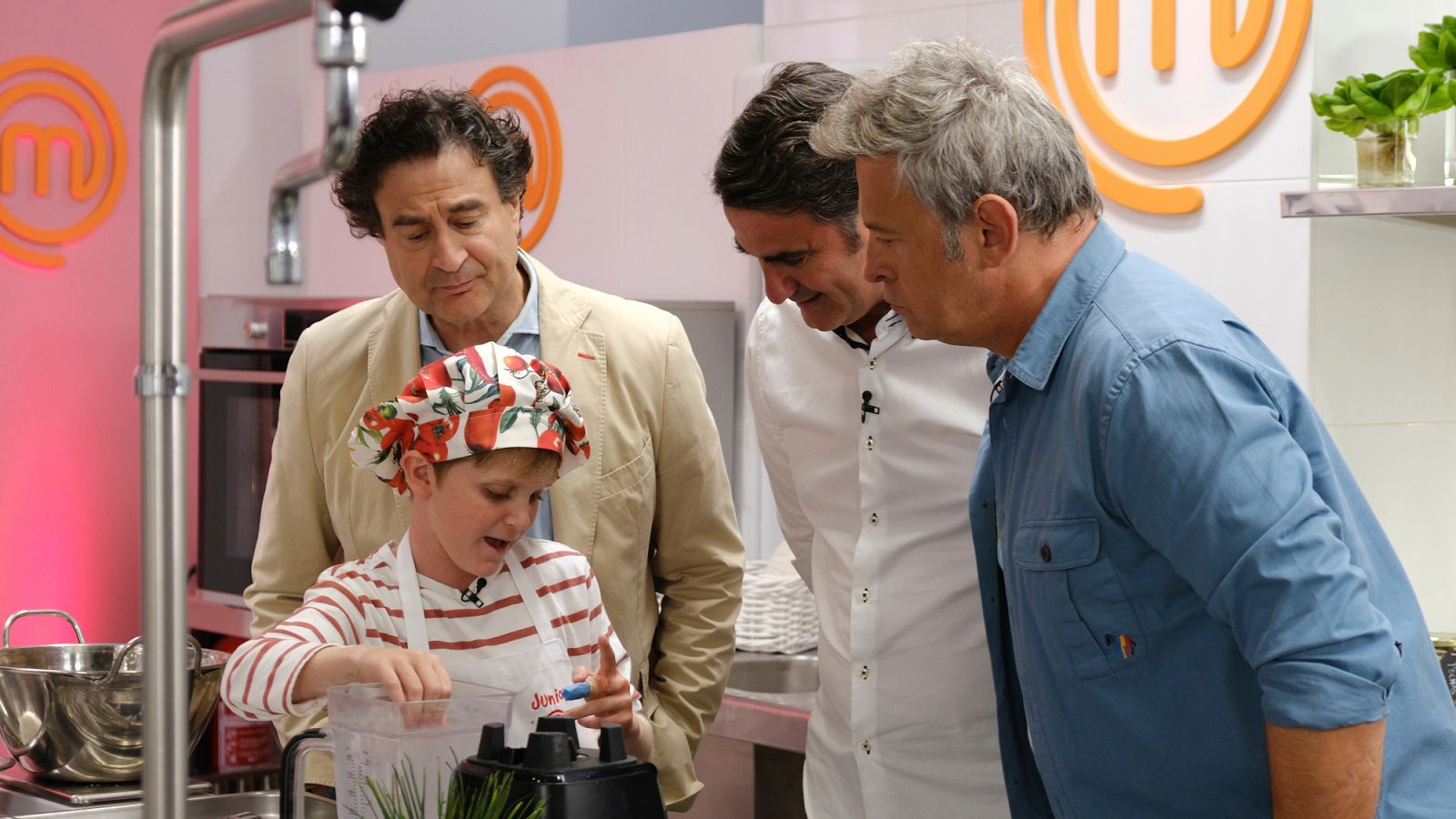 Saul Craviotto, Jesulín de Ubrique o Álvaro Escassi vuelven a MasterChef | Ver