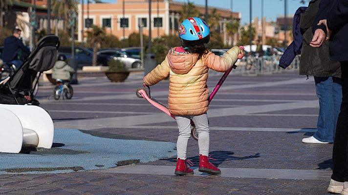 Telediario Fin de Semana - Millones de niños se despiertan con los regalos que les han llevado los Reyes Magos