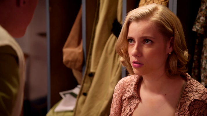 Salón de té La Moderna - Esperanza cree que Laurita podría estar embarazada