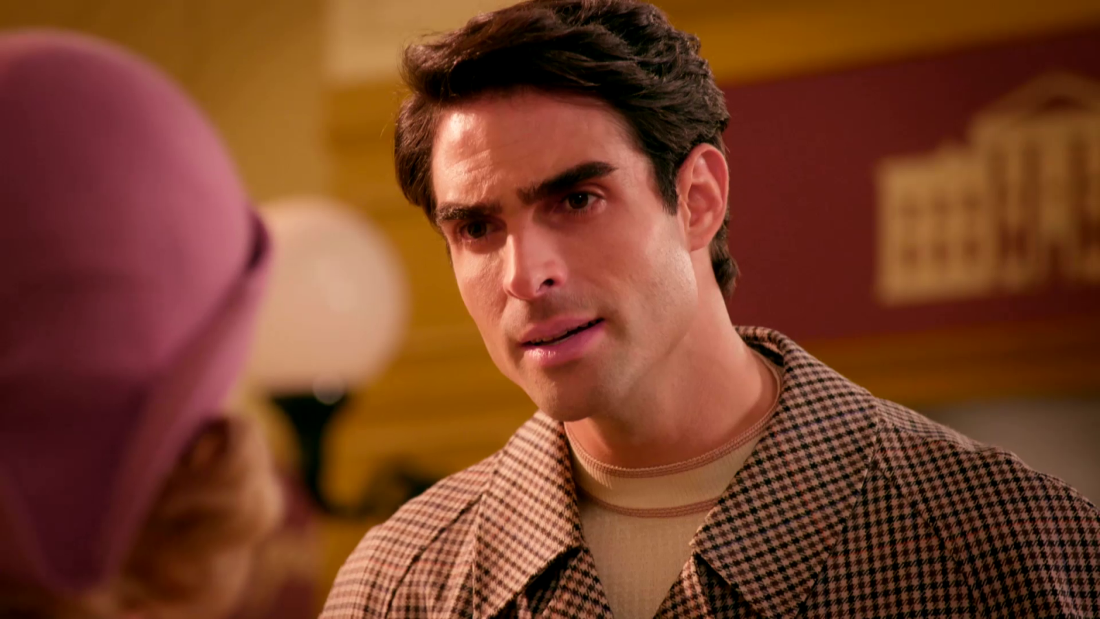 Collado se entera de que Laurita está embarazada