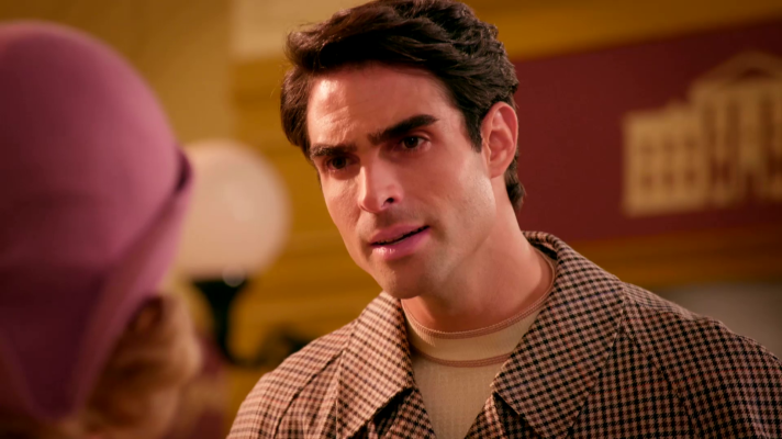 Salón de té La Moderna - Collado se entera de que Laurita está embarazada