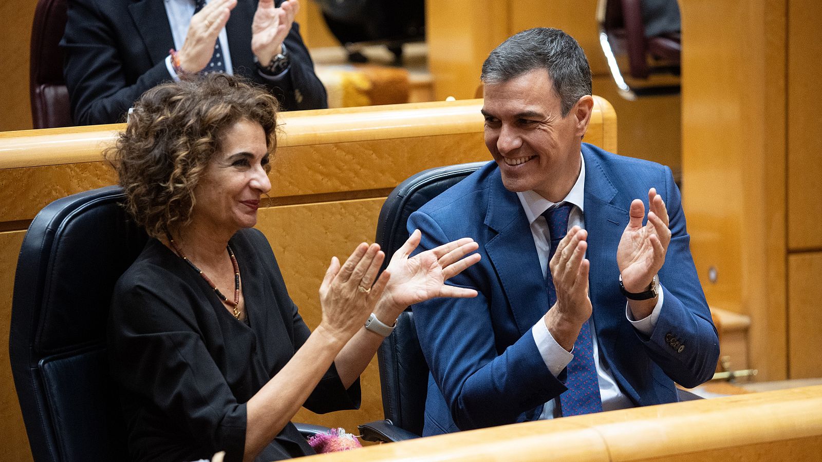 El Gobierno salva el decreto 'ómnibus' y el plan anticrisis gracias a Junts pero Podemos tumba el de desempleo