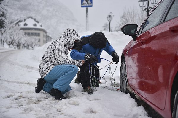  - Con la llegada del invierno los coches están a punto para la nueva temporada de nieve