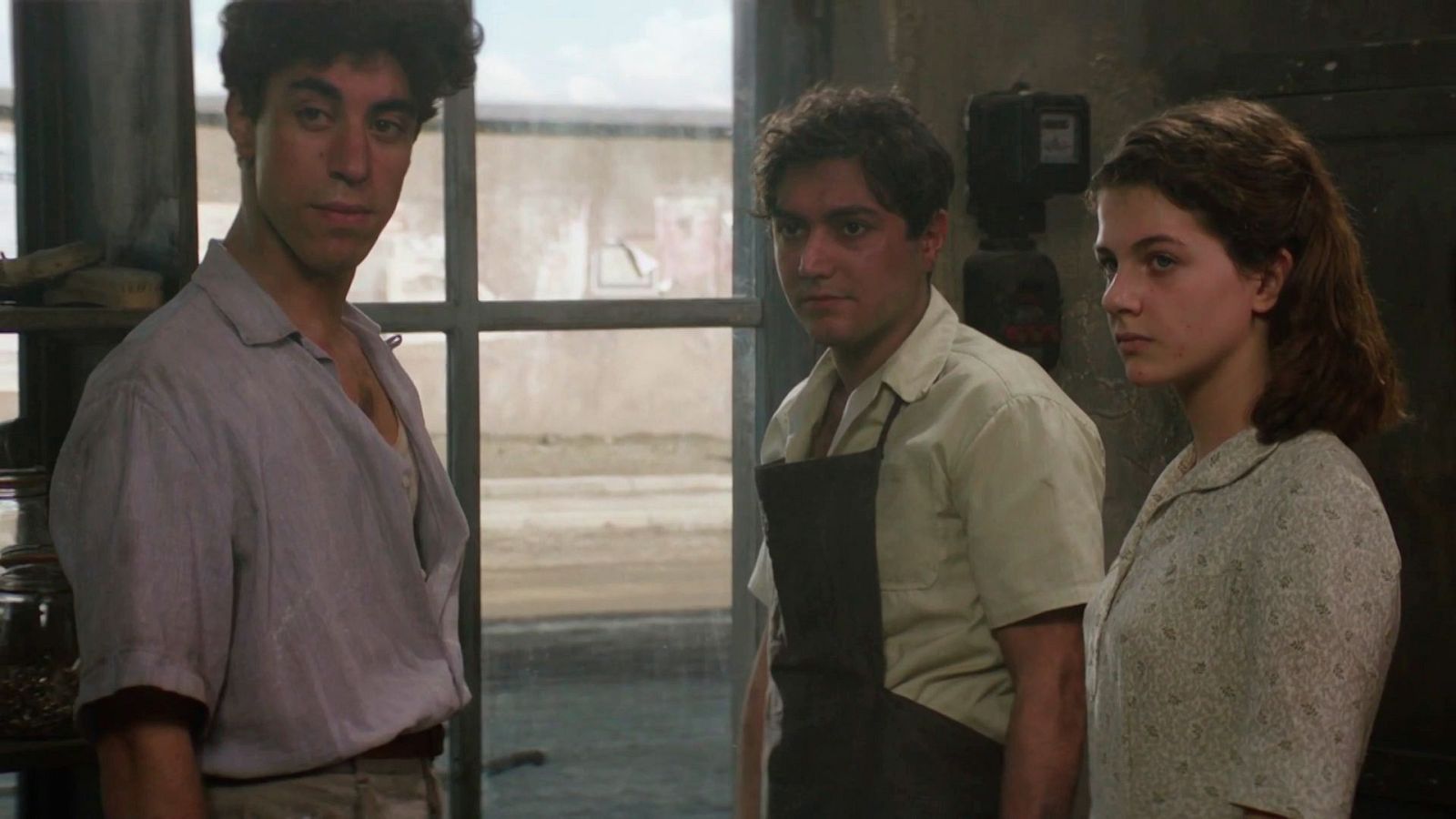 La amiga estupenda - Temporada 1 - Episodio 3: La metamorfosis - Ver ahora