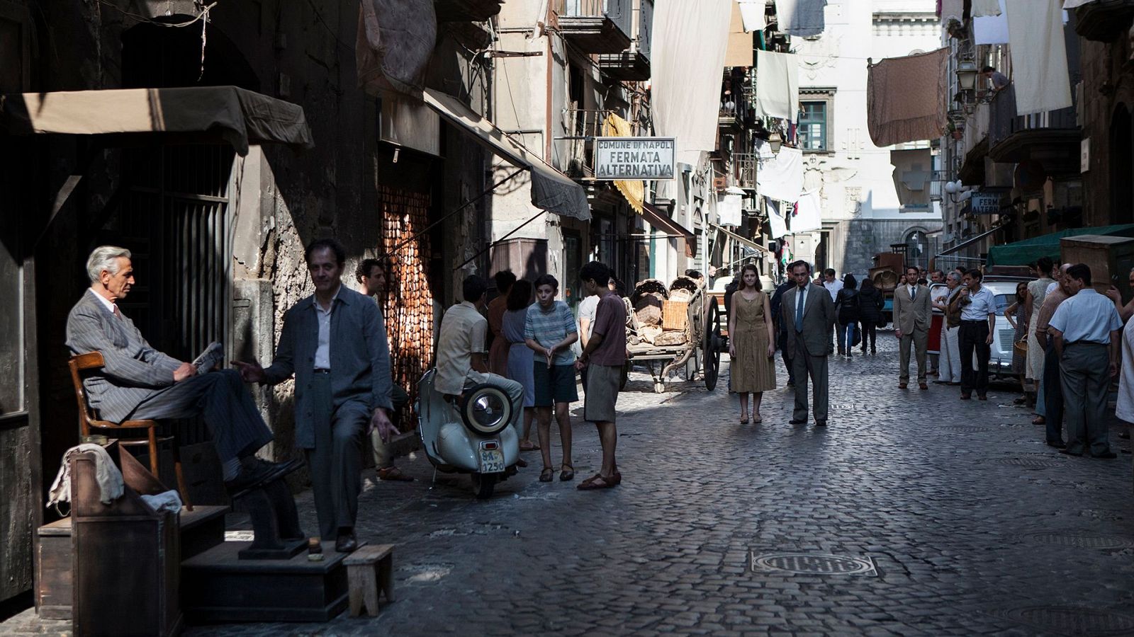 La amiga estupenda - Temporada 1 - Episodio 4: El desbordamiento - Ver ahora