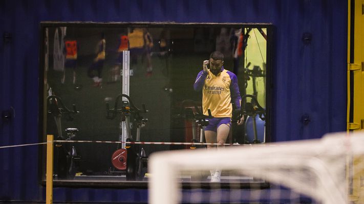 Telediario 2 - Madrid y Barça ya preparan la final de la Supercopa: Rapinha será baja y Carvajal se entrena en solitario