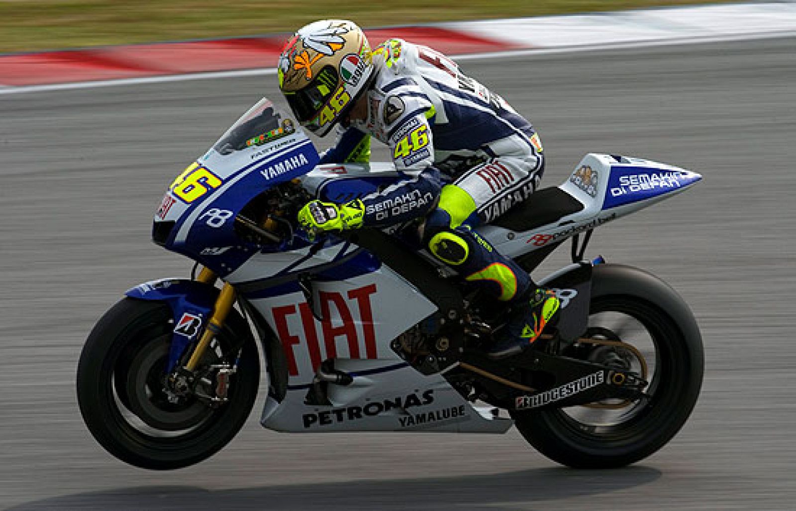 Valentino Rossi ha finalizado la segunda tanda de test oficiales de Sepang como el piloto más rápido.