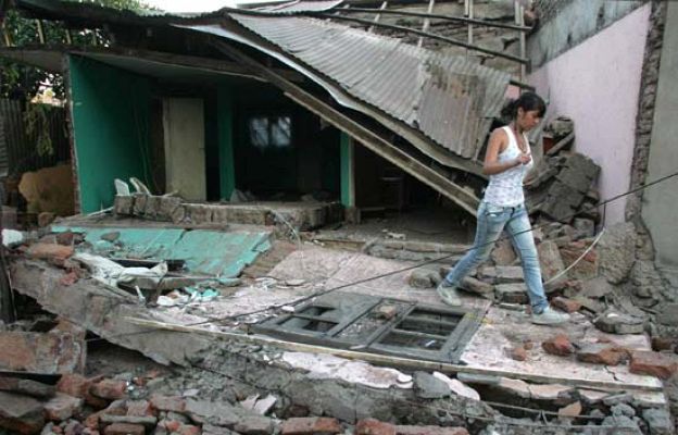 Telediario 1 - Telediario en 4' - 01/03/10