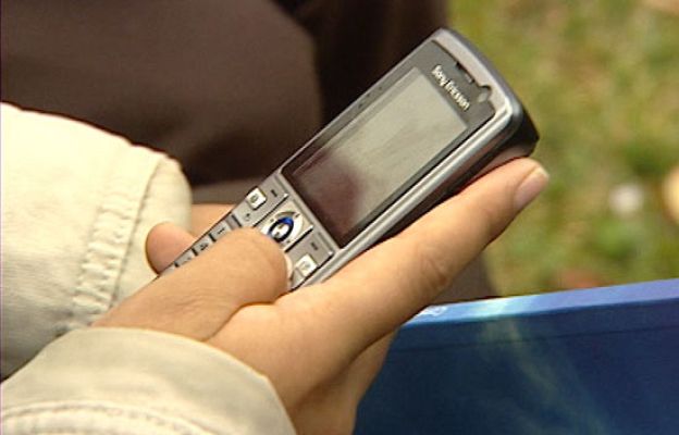  - Poca gente que no tenga móvil