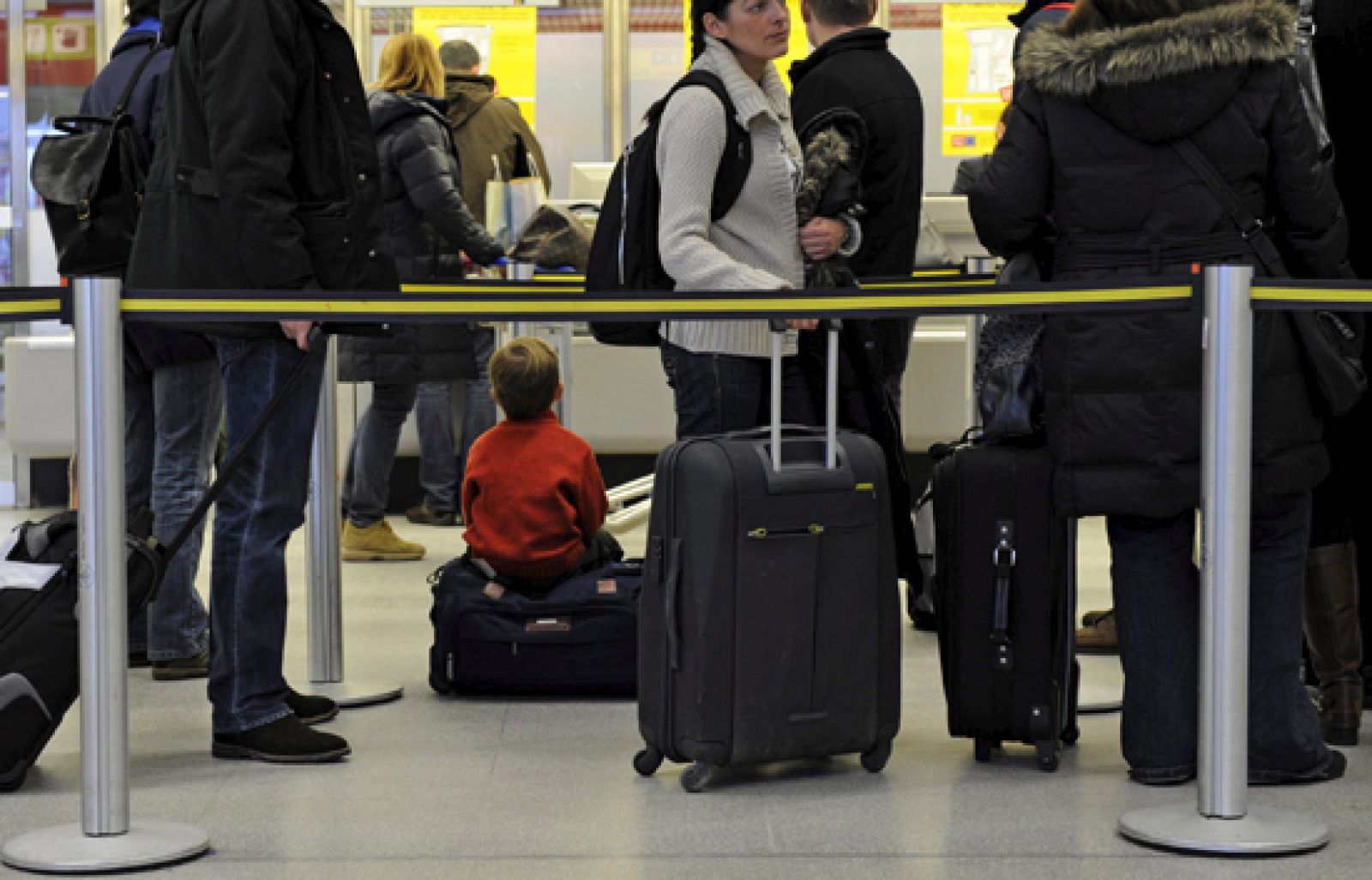 Iberia cobra desde hoy por facturar una segunda maleta