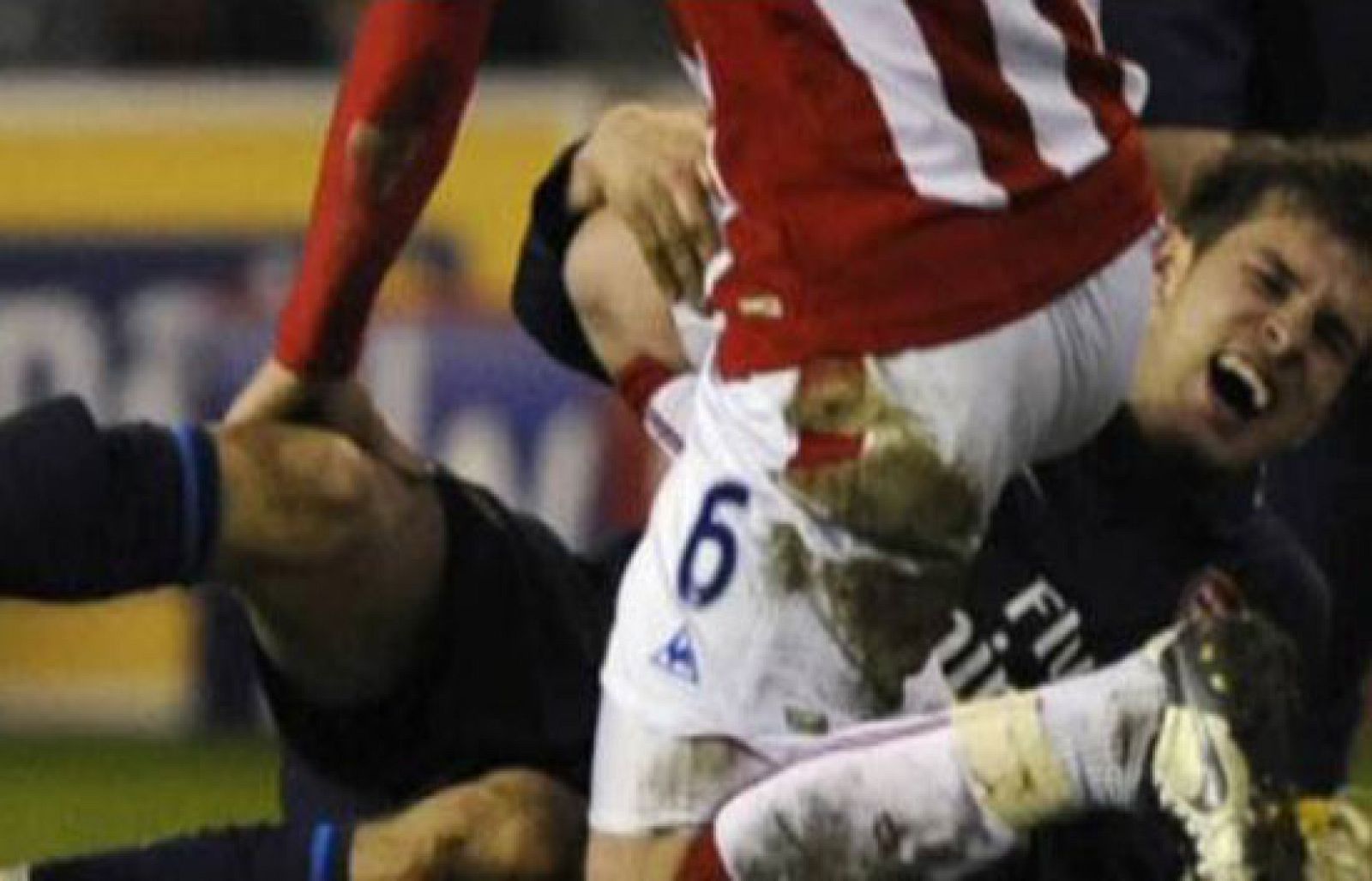 Escalofriante entrada en la Premier | Ver