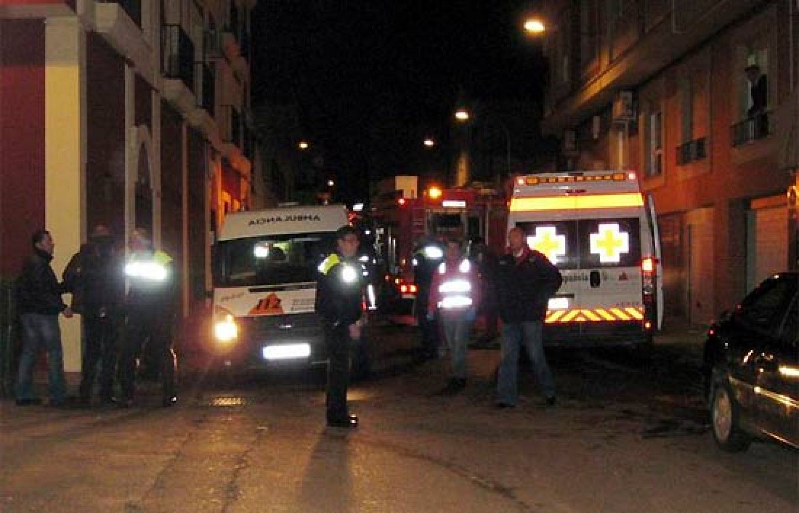Dos niños mueren en un incendio en Almendralejo | Ver