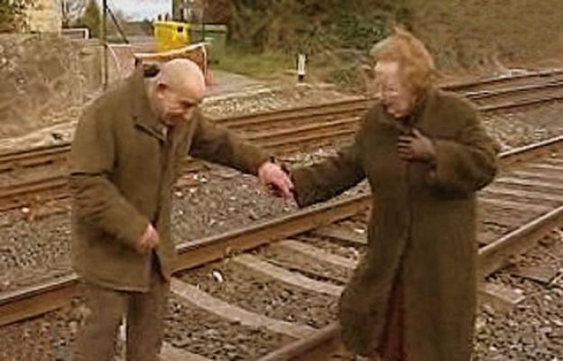 España Directo - Se la juegan en las vías