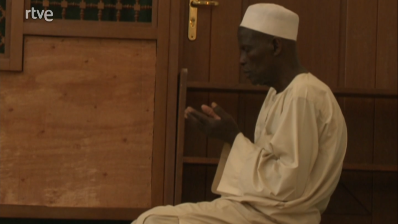 Espaoles en el mundo- Camern 02/03/10