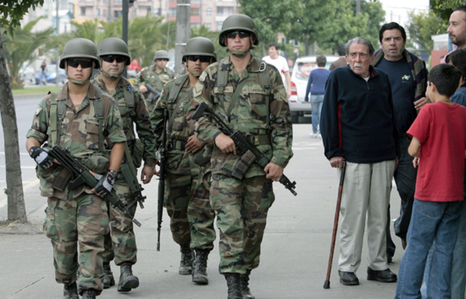 Concepción, en Chile, sigue tomada por el ejército para evitar los saqueos