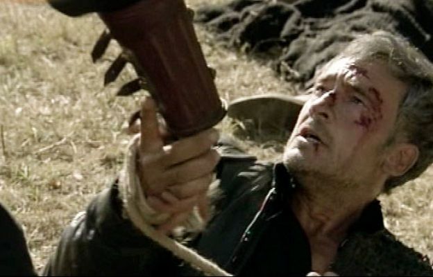 Águila Roja - Gonzalo le salva la vida a Hernán