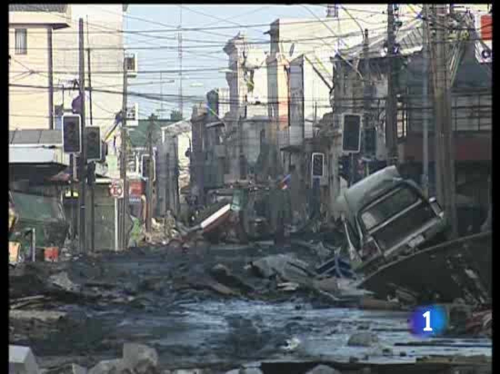Y en Chile, un temblor de 6,1 grados, con epicentro en el  océano,
