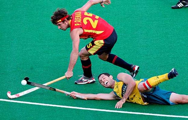  - Australia derrota a España (2-0)