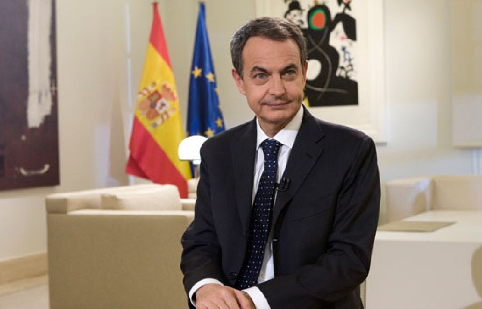 Zapatero: "Estoy contento con el equipo de Gobierno" | Ver