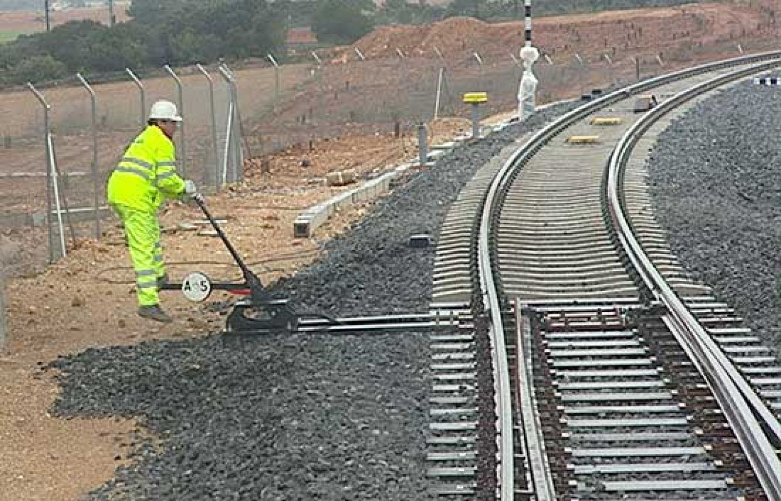 El recorte del gasto público no va a afectar a la alta velocidad | Ver
