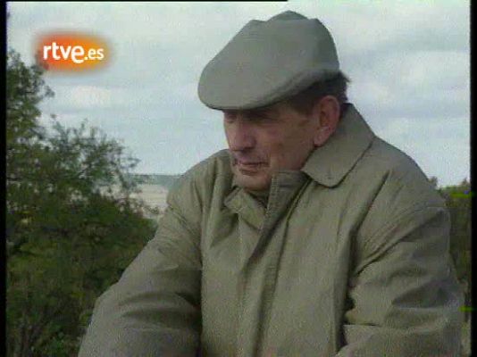 Personajes en el Archivo de RTVE - Cultura con ñ - Entrevista a Miguel Delibes  (2000)