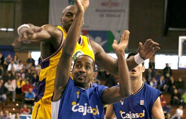 Baloncesto en RTVE - Cajasol 69-64 Blancos de Rueda