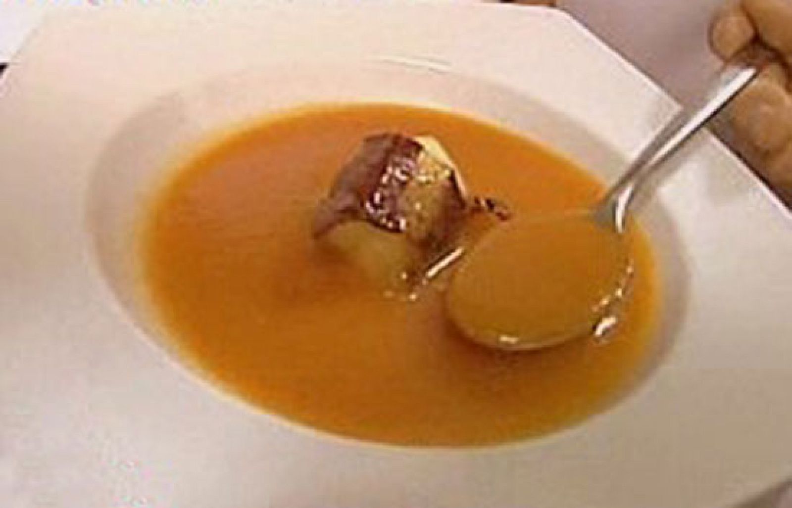 España Directo - Sopa de tomate con melón y jamón - RTVE Cocina | Ver