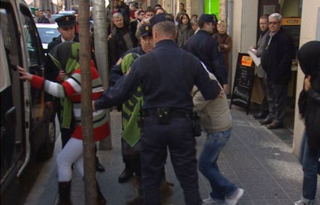  - 30 detenidos por proxenetismo