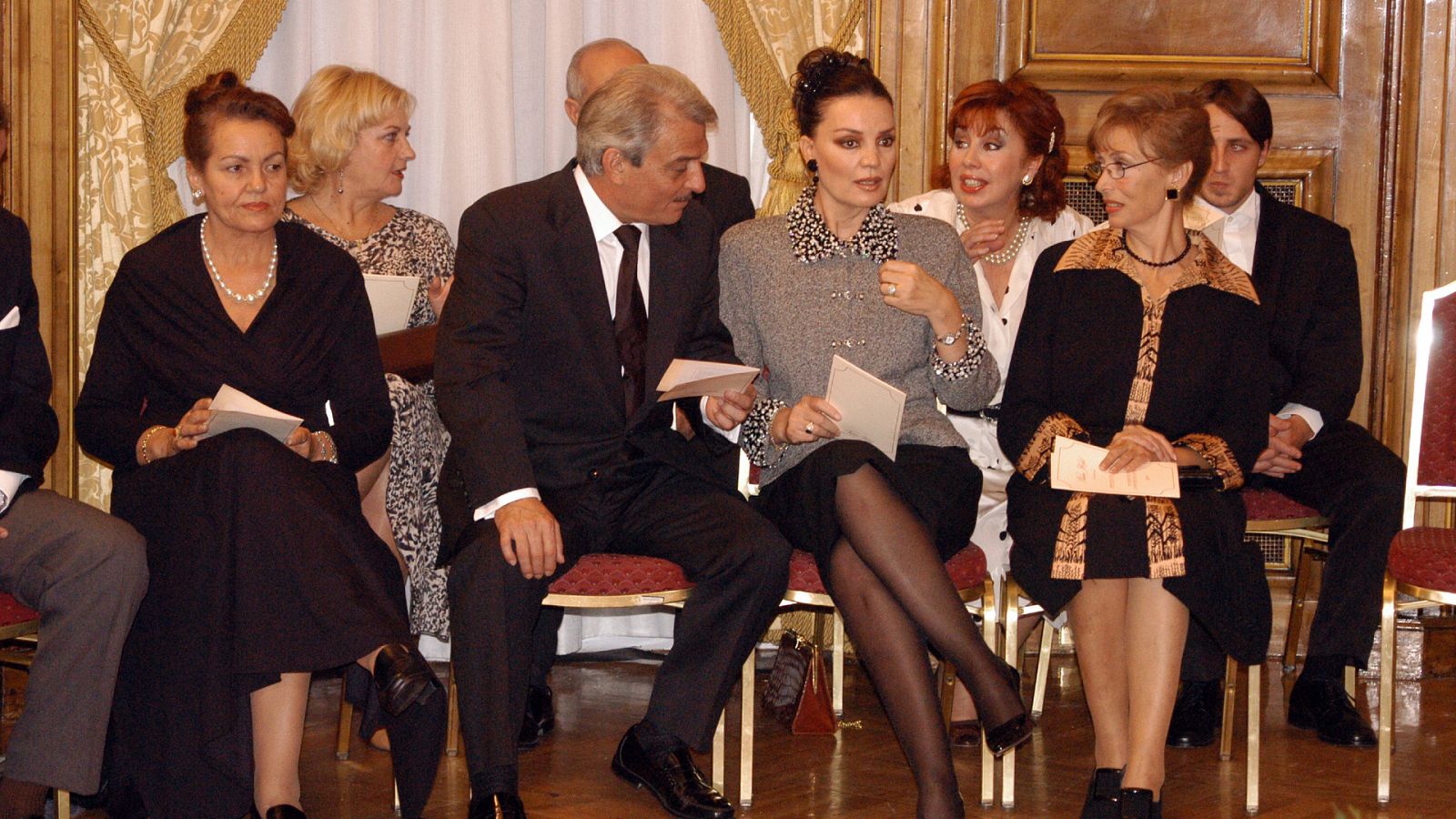 Cuéntame cómo pasó - T4 - Episodio 12: Miedo en el cuerpo - Ver ahora