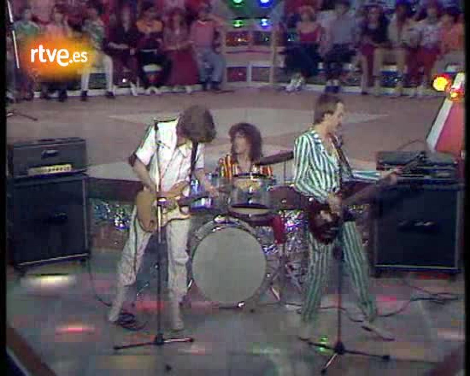 Aplauso - Leño interpreta 'Apágalos'