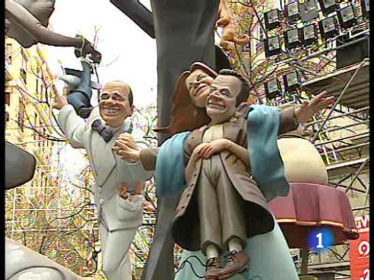  - 380 fallas llenan Valencia