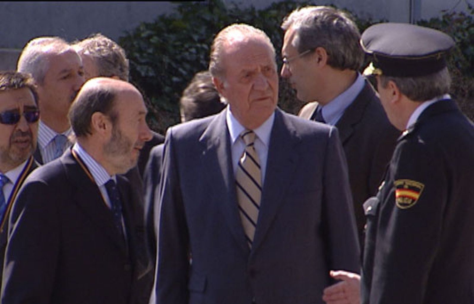 El Rey visita la Comisaría General de Información de la Policía Nacional | Ver