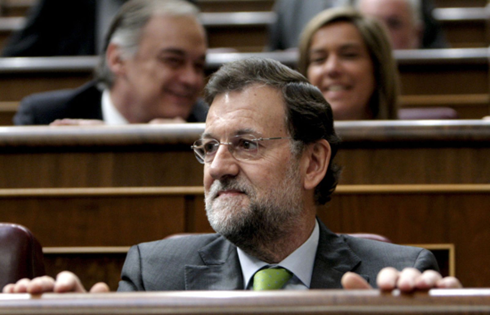 La próxima subida del IVA ha centrado el enfrentamiento parlamentario de Zapatero y Rajoy en la sesión de control | Ver