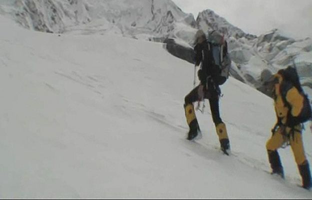 Al filo de lo imposible - Pasabán: "Ya montamos el campo 1"