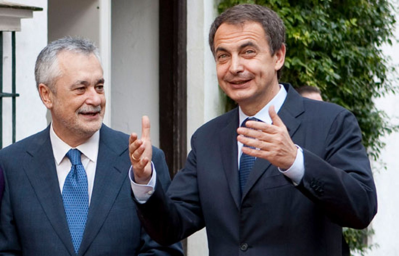 El Consejo de Ministros se reúne en Sevilla para aprobar el proyecto de Ley de Economía Sostenible | Ver