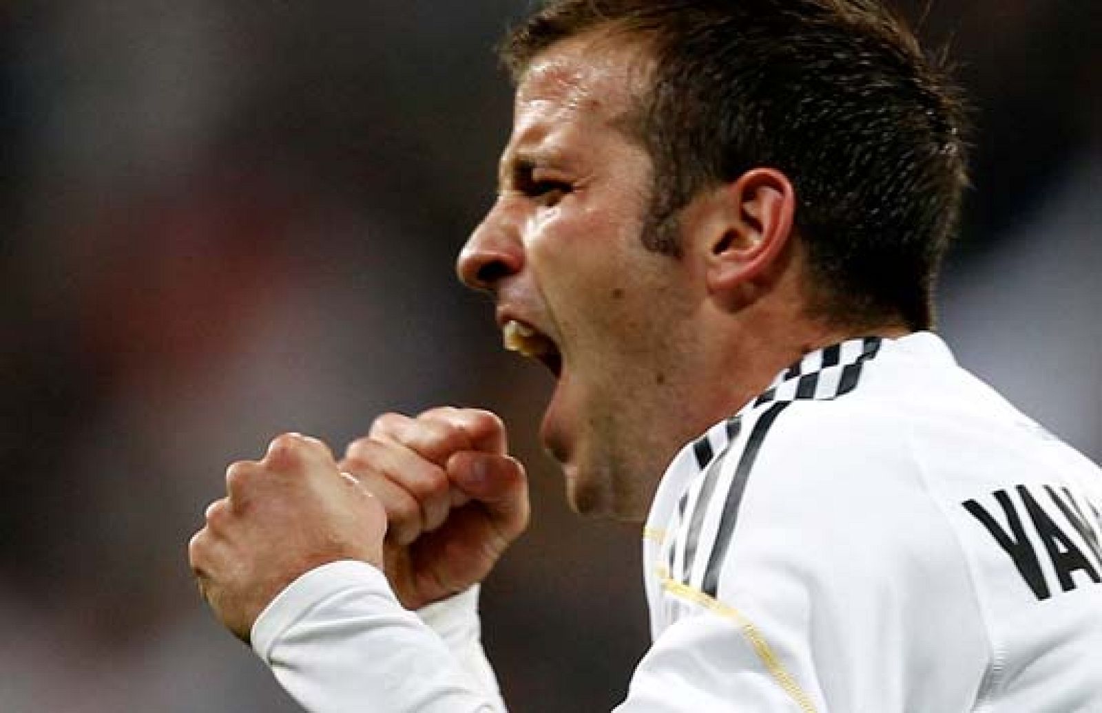 La mano de Van der Vaart | Ver