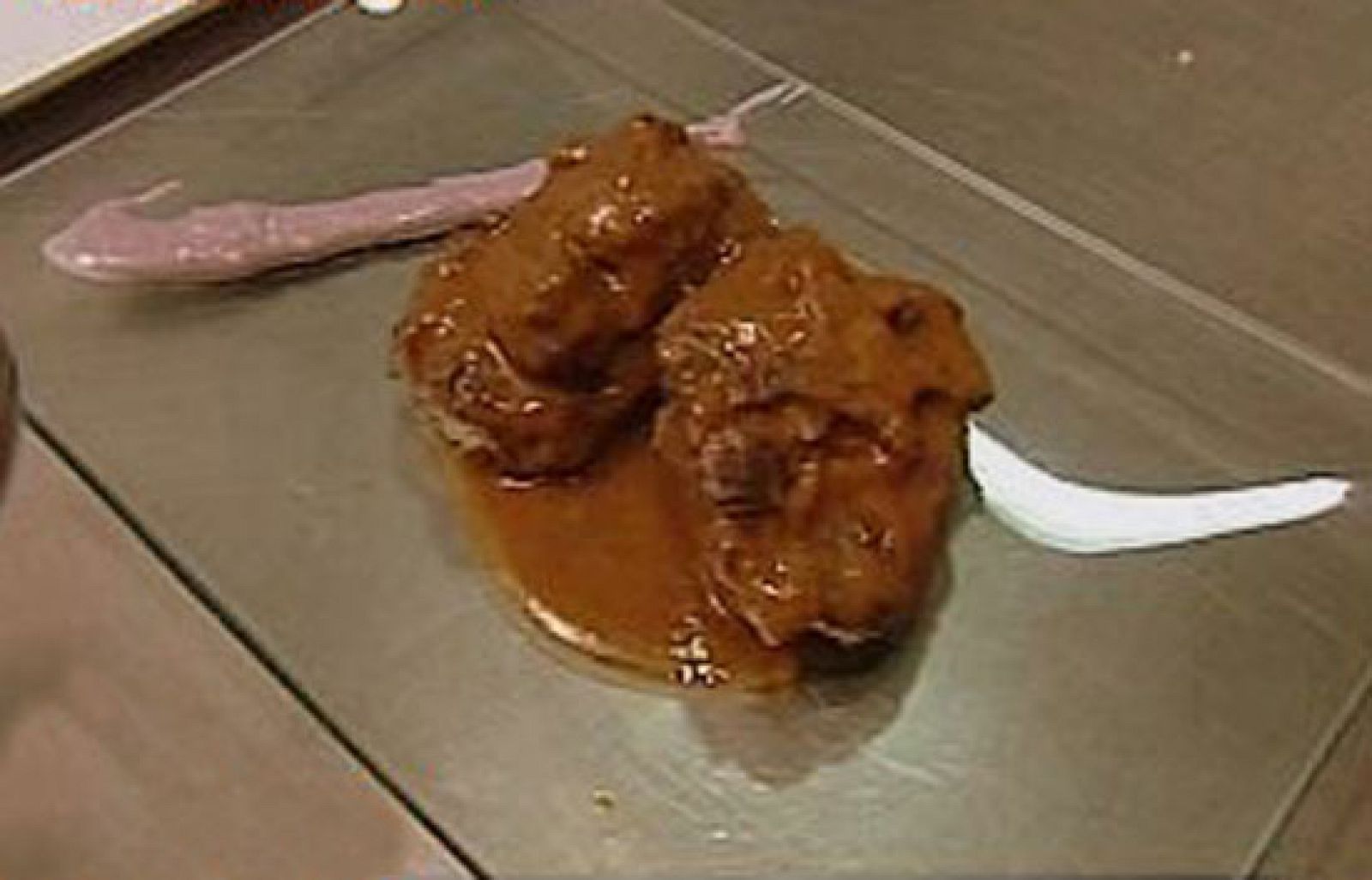 España Directo - Rabo de toro con miel - RTVE Cocina | Ver