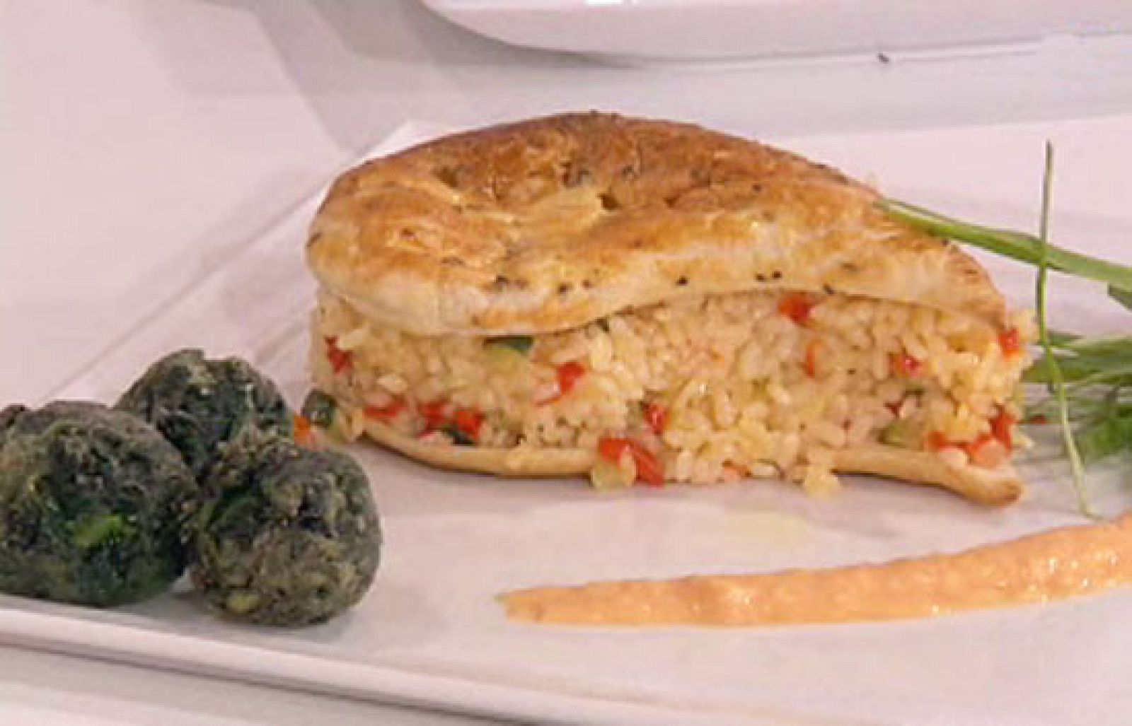 Saber cocinar - Lasaña de arroz con verduras - RTVE Cocina | Ver