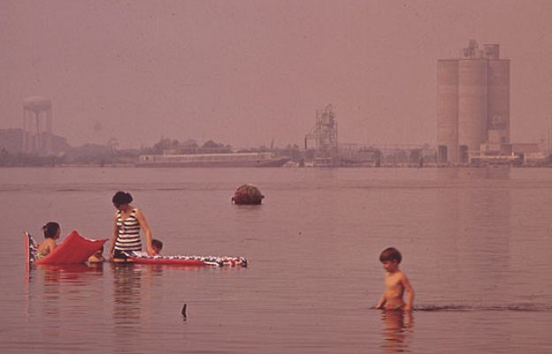 La 2 Noticias - Documerica en Flickr