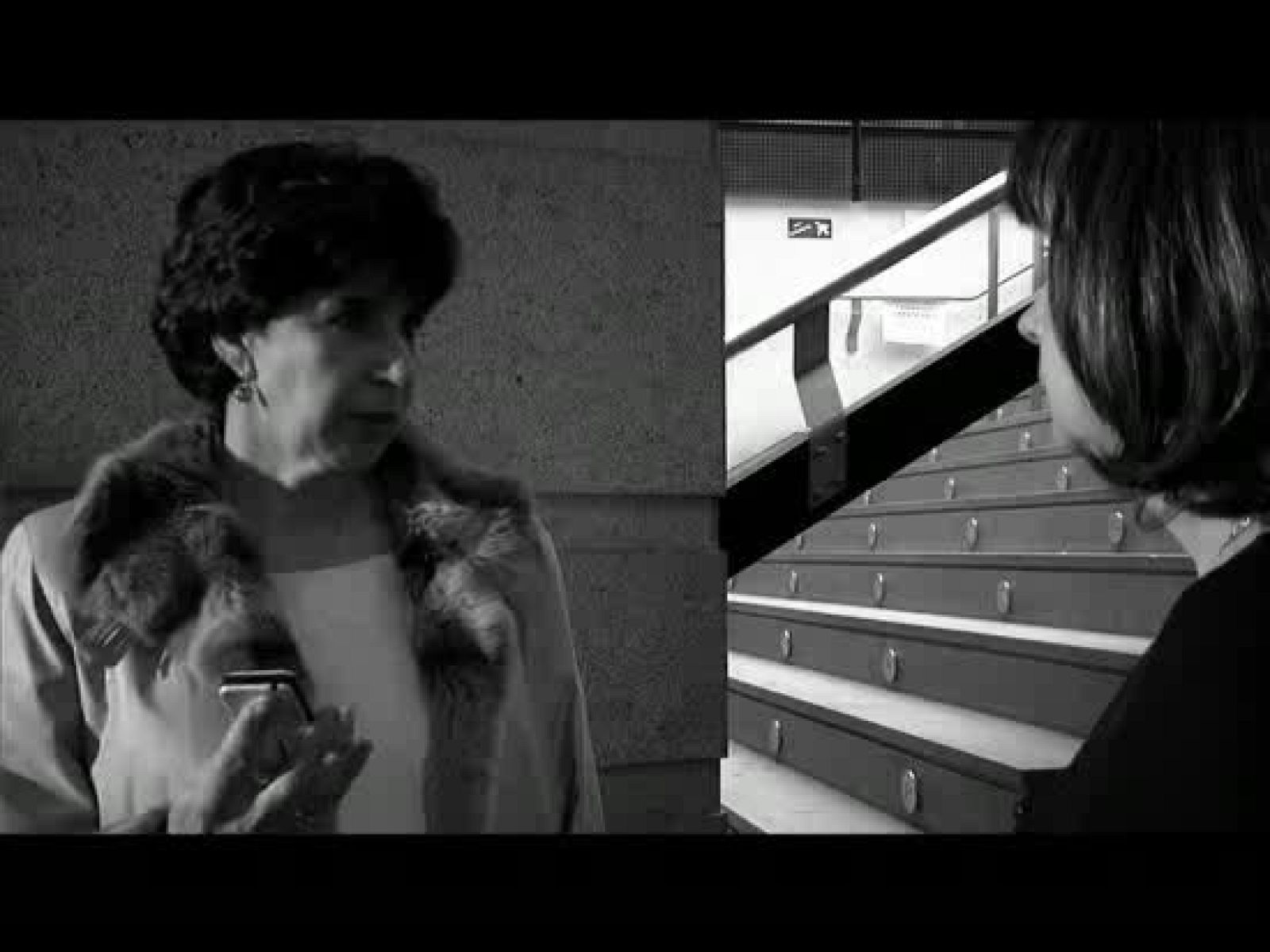 La actualidad la cuentas tú. El Chojin te propone que nos cuentes, en formato rap o hip-hop, lo que sucede en tu entorno. ¿Te atreves? http://www.rtve.es/cronicasdebarrio