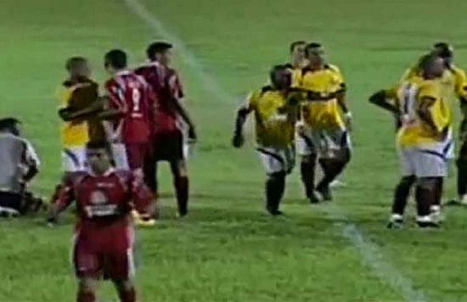 Jugadores gaseados en Brasil | Ver